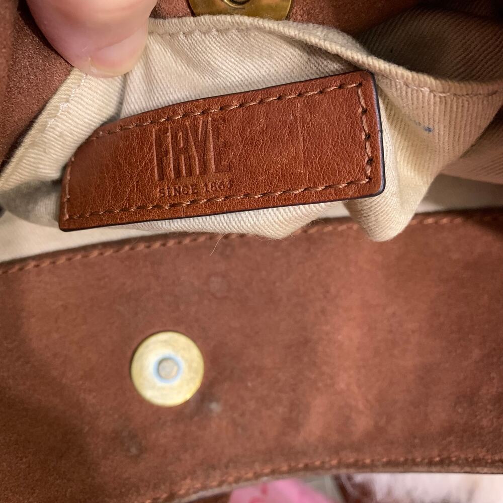 FRYE Vintage Deep Cognac Brown Leather Bucket Hobo Shoulder Bag - Picture 11 of 16